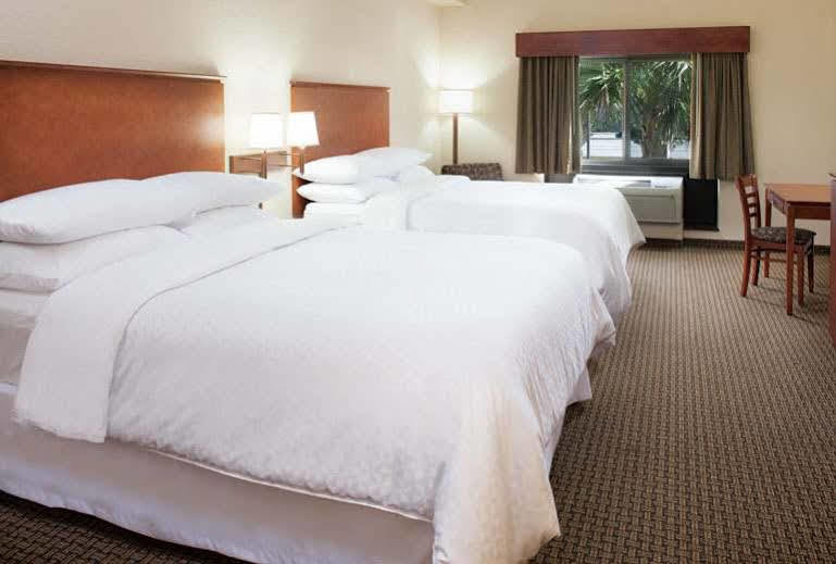 Four Points By Sheraton Fort Myers Airport Екстер'єр фото