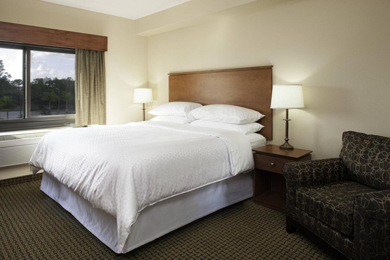 Four Points By Sheraton Fort Myers Airport Екстер'єр фото